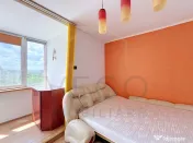 Apartament cu 3 camere, 70 mp, decomandat, zona Big Belly - 