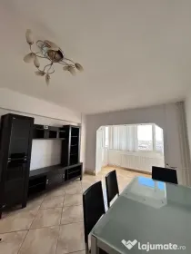 Apartament 3 camere stradal central