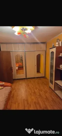 Apartament 2 camere zona Cina 