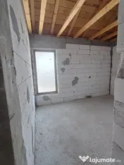 Casa S+P+1, la rosu, Sărbătoarea 