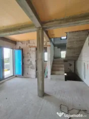 Casa S+P+1, la rosu, Sărbătoarea 