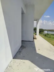 Casa S+P+1, la rosu, Sărbătoarea 