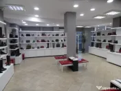 Inchiriez spatiu comercial in Deva, I. Maniu, la 200 metri de Primarie 