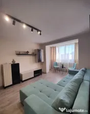 Proprietar vând apartament 2 camere complet renovat- Vlahu? 