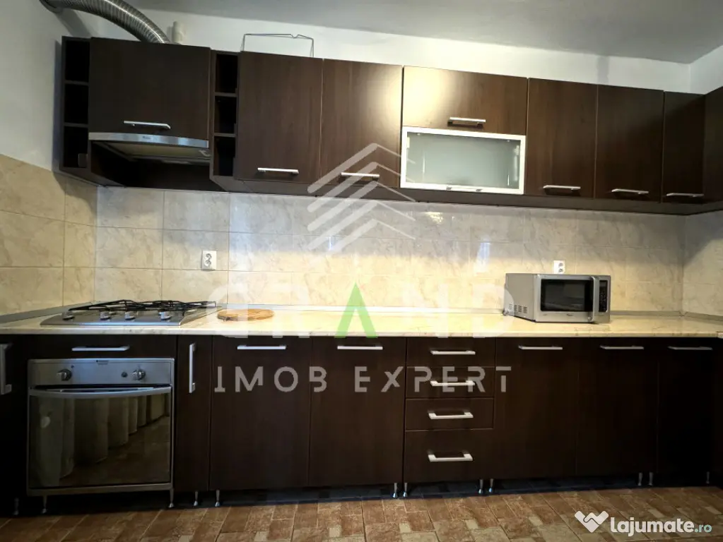 Casă 4 camere | GRĂDINĂ 350 mp | GARAJ |TERASĂ | Floreș