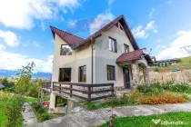 CASA DE VACANTA | 4 camere| de vânzare în FUNDATA, BRA?...