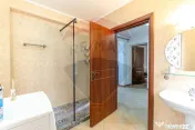 CASA DE VACANTA | 4 camere| de vânzare în FUNDATA, BRA?... 