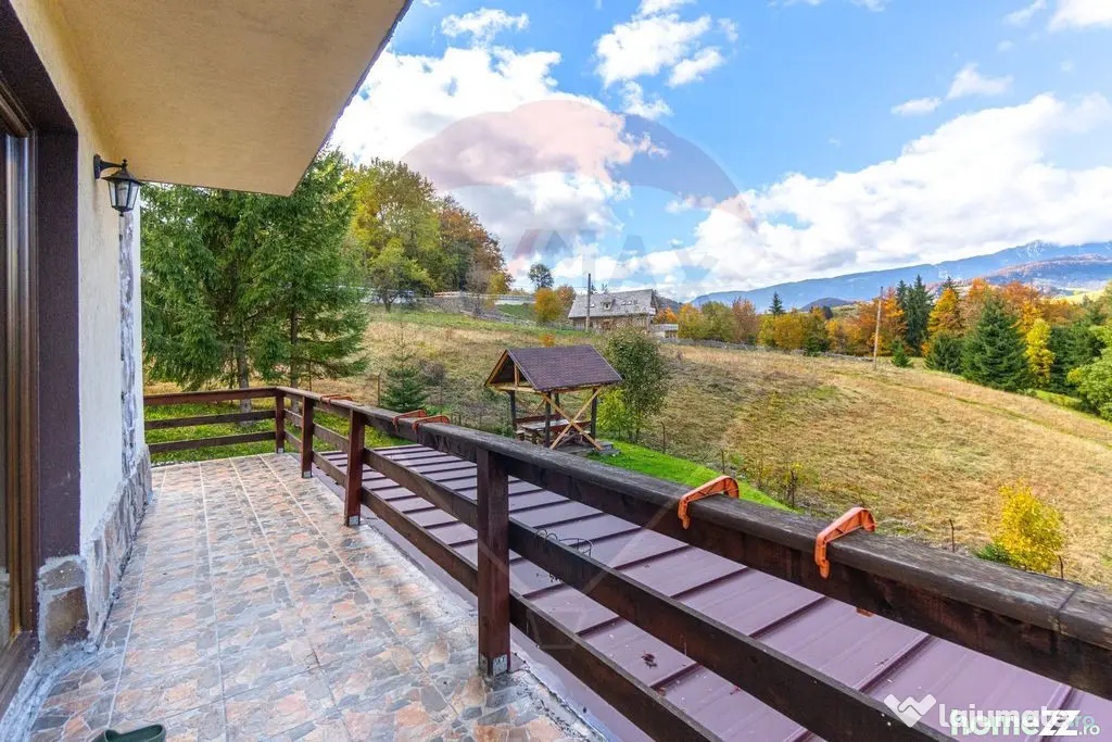 CASA DE VACANTA | 4 camere| de vânzare în FUNDATA, BRA?...