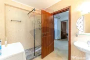 CASA DE VACANTA | 4 camere| de vânzare în FUNDATA, BRA?... 