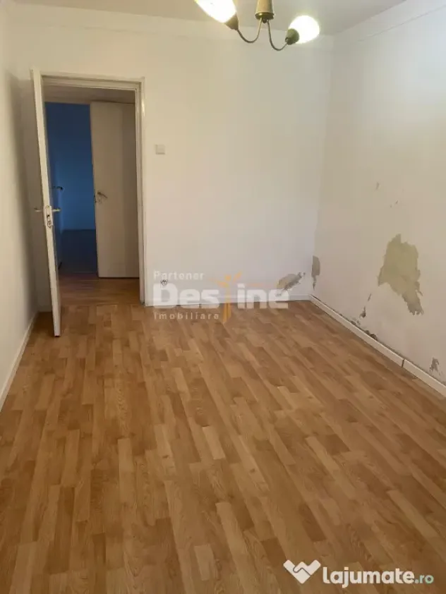 DE VANZARE AP 3 CAMEREIN DRUMUL TABEREI