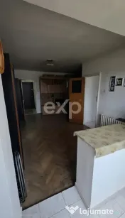 Vând garsonieră în Pitești - Craiovei 