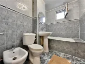 Apartament Decomandat cu 3 Camere si Parcare in Tractorul