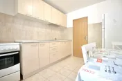 CALEA 13 SEPTEMBRIE, APARTAMENT IN BLOC 1992, LA PARTER!