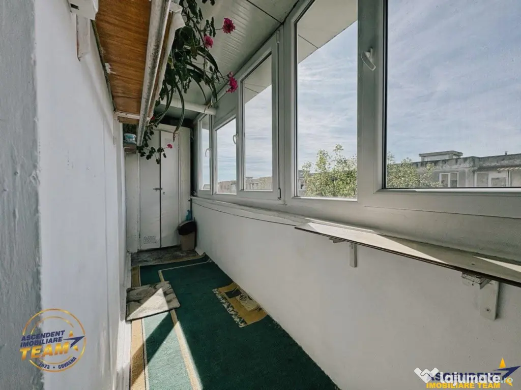 FILM! Apartament 2 camere decomandat, zona apreciabila, cart