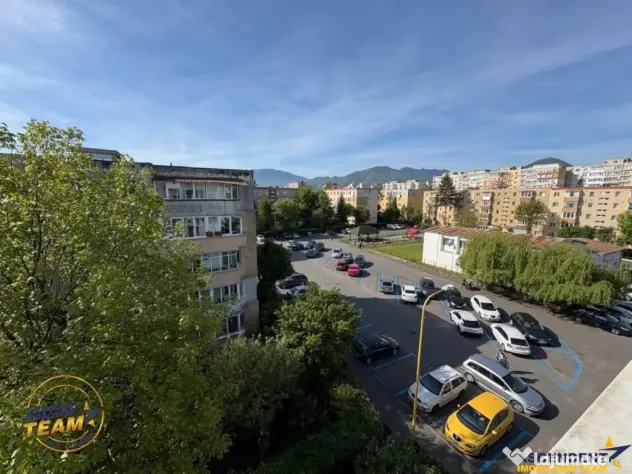 FILM! Apartament 2 camere decomandat, zona apreciabila, cart