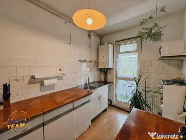 FILM! Apartament 2 camere decomandat, zona apreciabila, cart