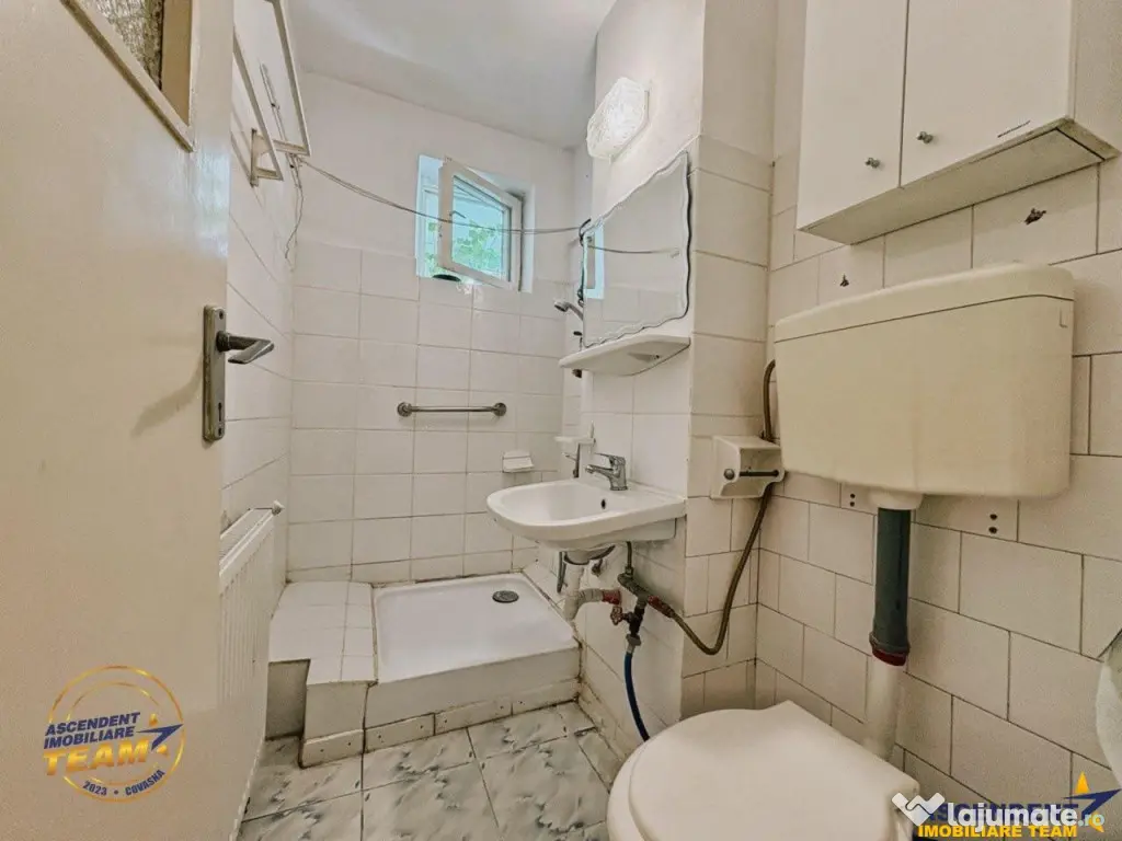 FILM! Apartament 2 camere decomandat, zona apreciabila, cart