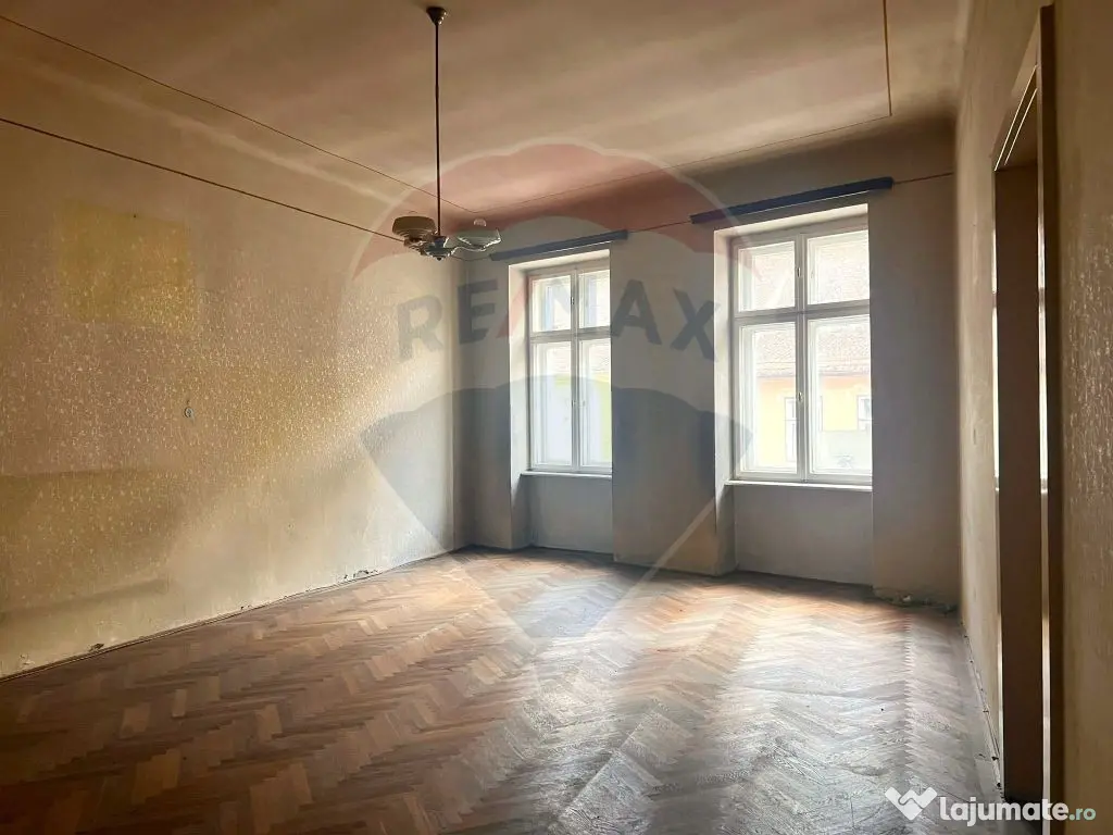 Proprietate mixtă pe N. Bălcescu – spații comerciale...