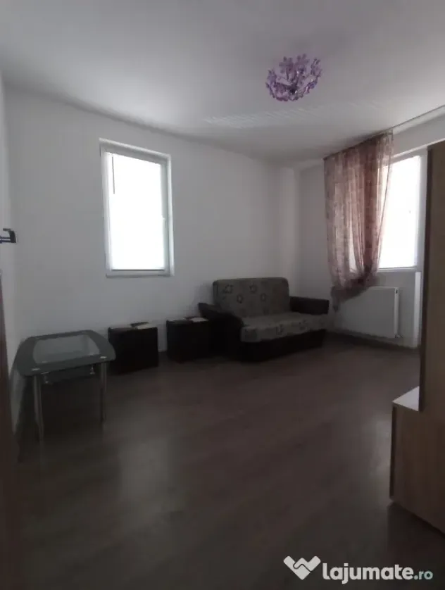 PF dau spre chirie ap.2 camere Florești str.Teilor