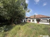 Casă bătrânească + teren 1.032 mp, Purcăreni, Argeș