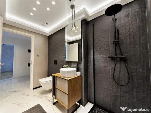 Apartament central cu 2 camere si parcare in Cosmopolit