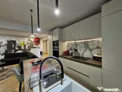 Apartament 4 camere de I Iancu Nicolae I Parcare