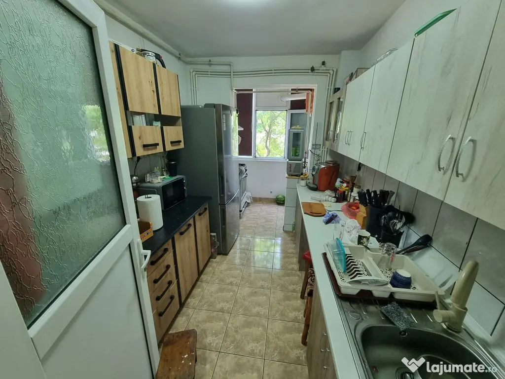 Apartament 2 camere zona Km 4-5 (Doraly Mall)