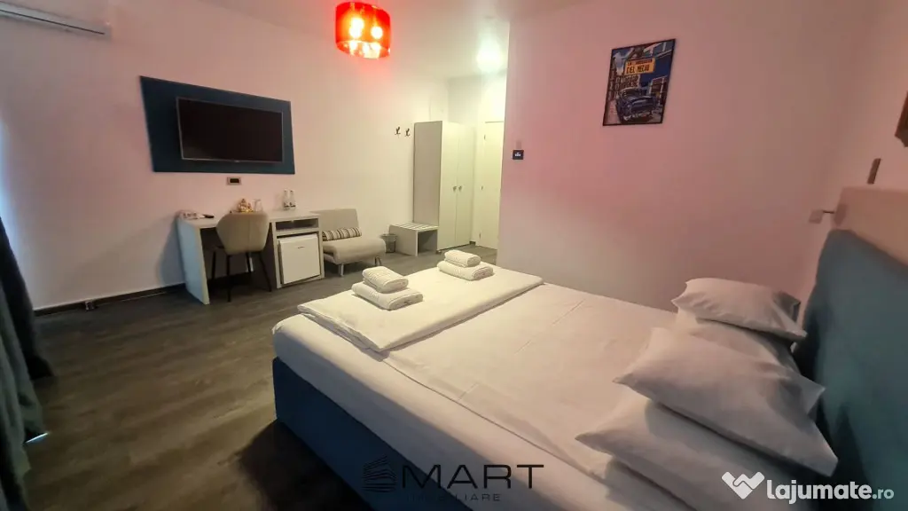 Pensiune moderna 12 camere 4600 mp Valea Avrigului