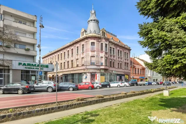 Birou ultracentral în clădire istorică (Palatul Nádasdy)