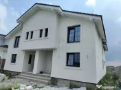 Duplex spatios - dormitor la parter - bucatarie mare