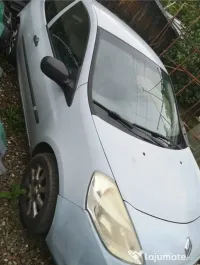Vând Renault Clio III 