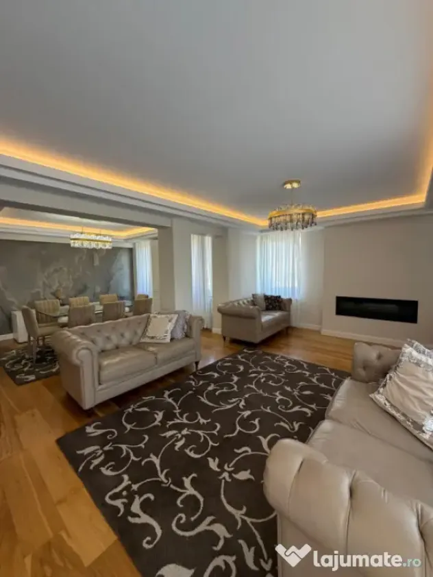 Apartament de lux, 200 mp, etaj intermediar, Radauti