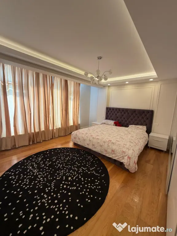 Apartament de lux, 200 mp, etaj intermediar, Radauti