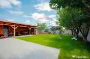 Casă cu 4 camere de vânzare, Sântandrei
