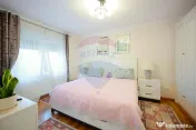 Casă cu 4 camere de vânzare, Sântandrei
