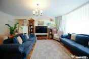 Casă cu 4 camere de vânzare, Sântandrei