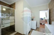 Casă cu 4 camere de vânzare, Sântandrei