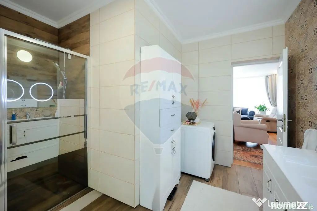 Casă cu 4 camere de vânzare, Sântandrei