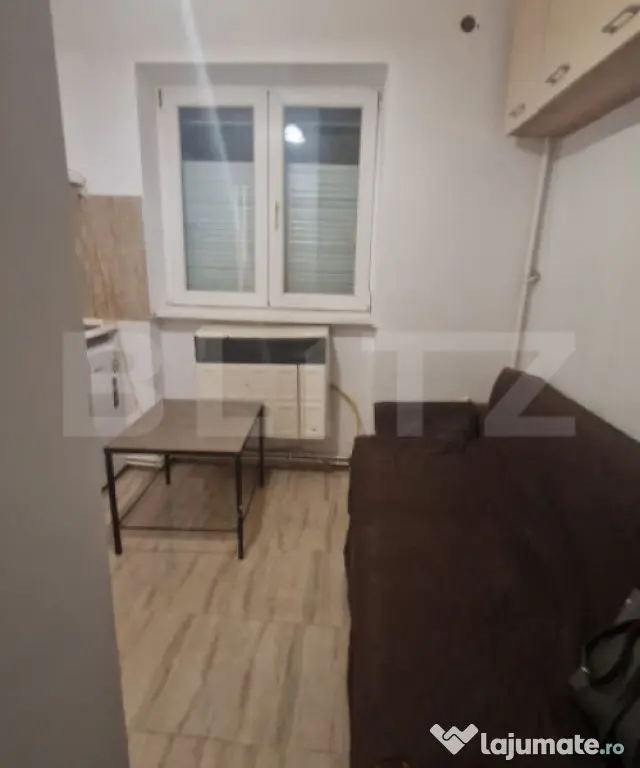 Camera de camin , zona Tractorul cu baie