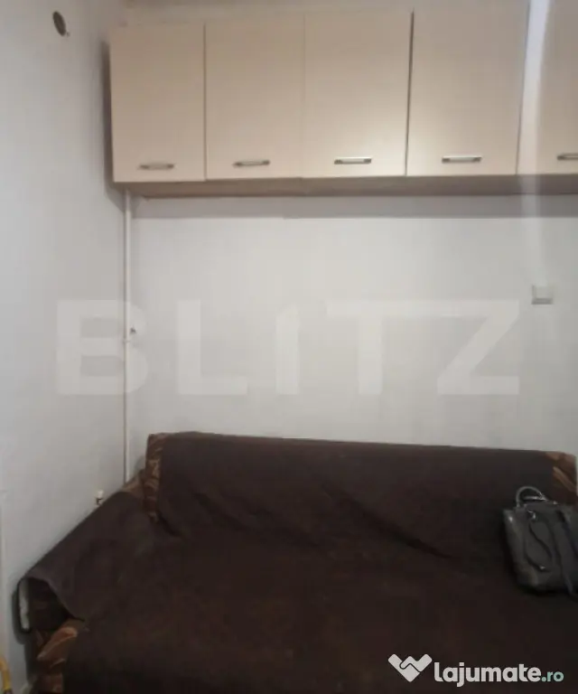 Camera de camin , zona Tractorul cu baie