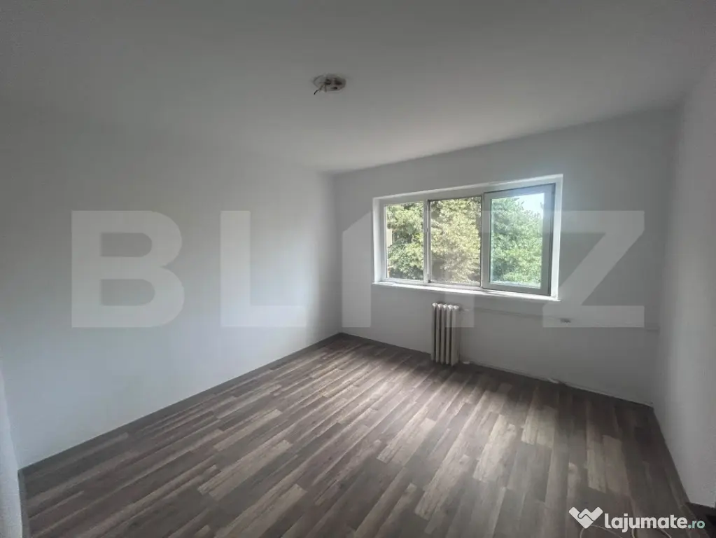 Apartament 2 camere decomandate, 49 mp, etaj 3, zona Cornito