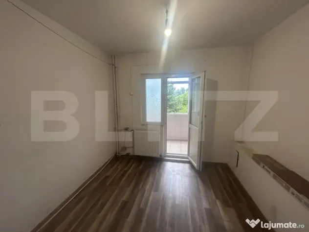 Apartament 2 camere decomandate, 49 mp, etaj 3, zona Cornito