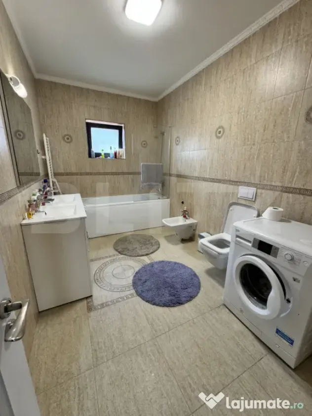 Apartament de închiriat, 130 mp, în Livada Meses