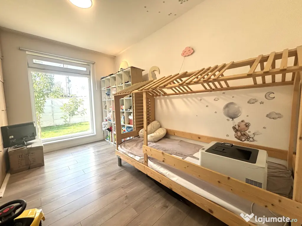 Casă cu curte - la preț de apartament Livada de Bihor