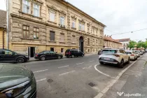 Apartament 2 camere Str. Lucian Blaga, clădire în renov...