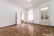 Apartament 2 camere Str. Lucian Blaga, clădire în renov... 