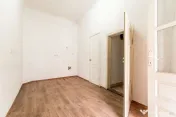 Apartament 2 camere Str. Lucian Blaga, clădire în renov... 