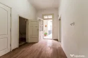 Apartament 2 camere Str. Lucian Blaga, clădire în renov... 