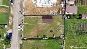 Teren intravilan 609 mp | Împrejmuit | Branșat la utili...