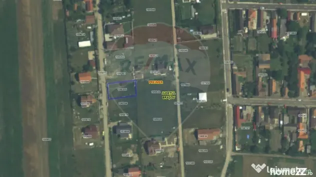 Teren intravilan 609 mp | Împrejmuit | Branșat la utili...